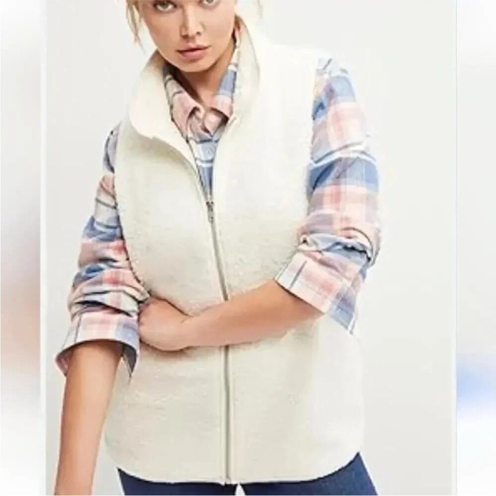NWT St. John's Bay Soft Cream Fleece Vest